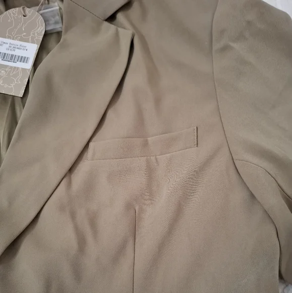 Meshki Simone Lined Oversized Blazer Button Olive Jacket Size Medium New - Picture 12 of 16